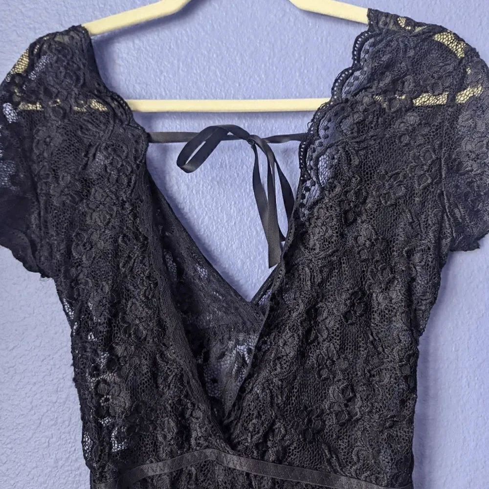 SHEIN Women's Classic Sexy Floral Lace Scallop Trim Teddy Bodysuit Sleepwear S